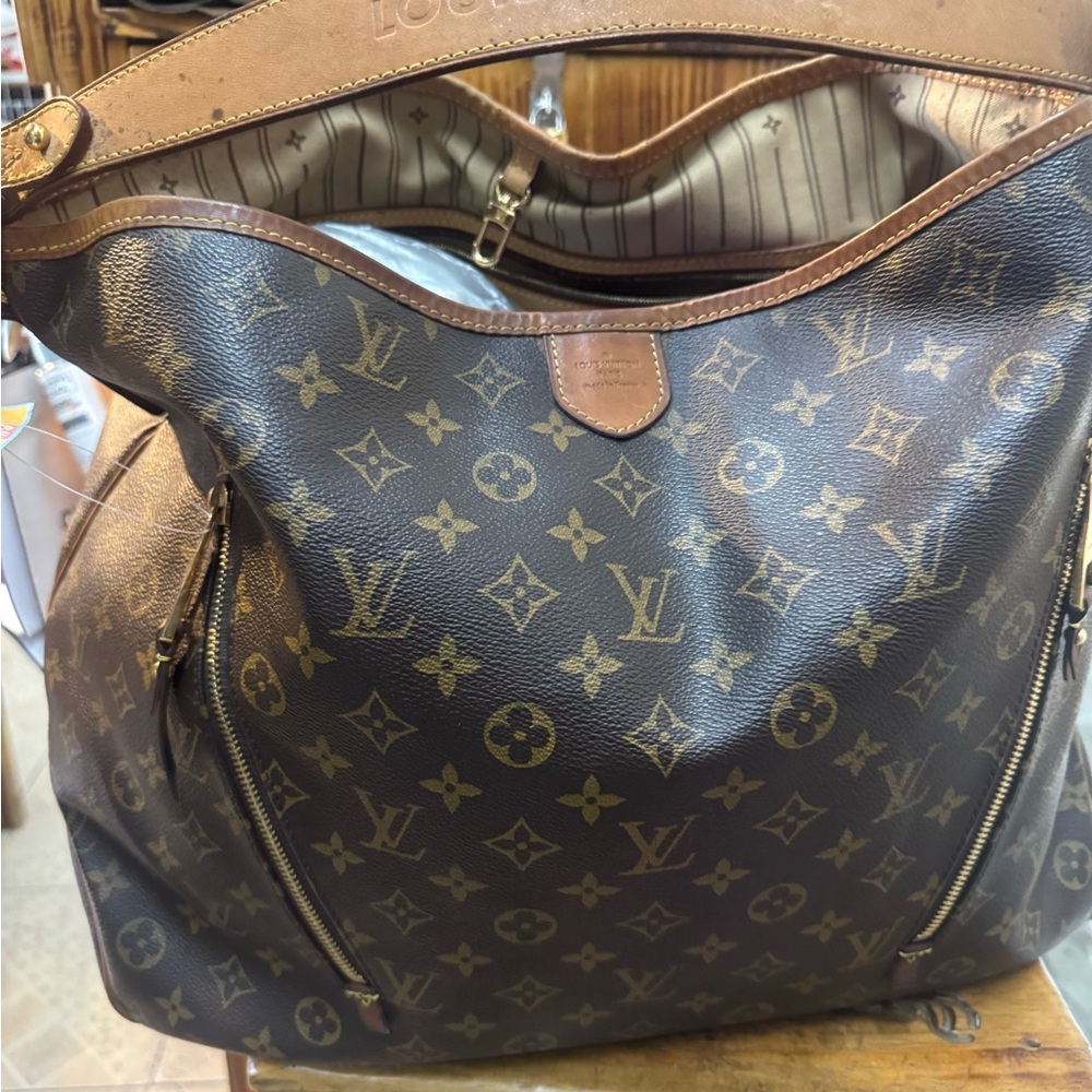 Authentic Louis Vuitton Delightful GM monogram